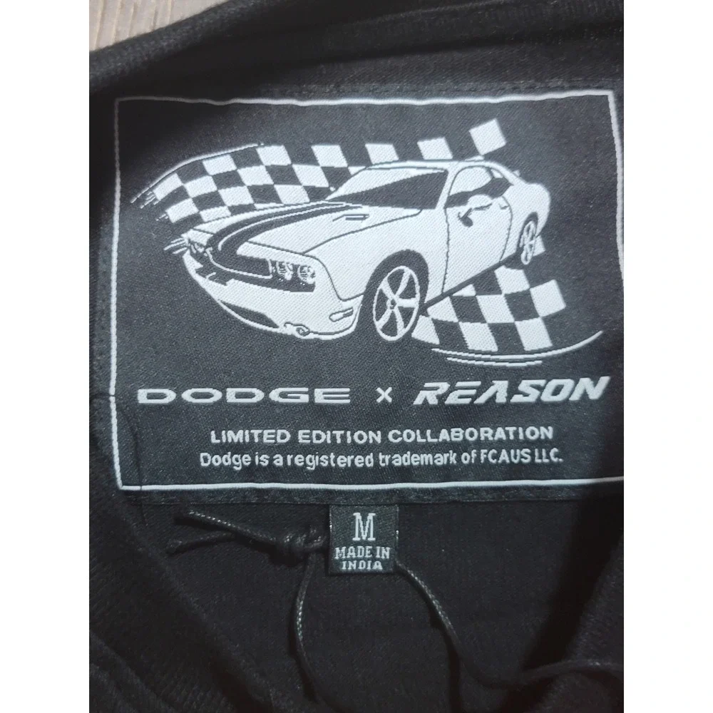 Dodge Hellcat SRT Graphic TShirt Black Mens Medium Limited Edition Collaboration